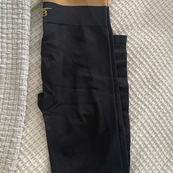 RBK x Victoria Beckham - Picture 3 of 3